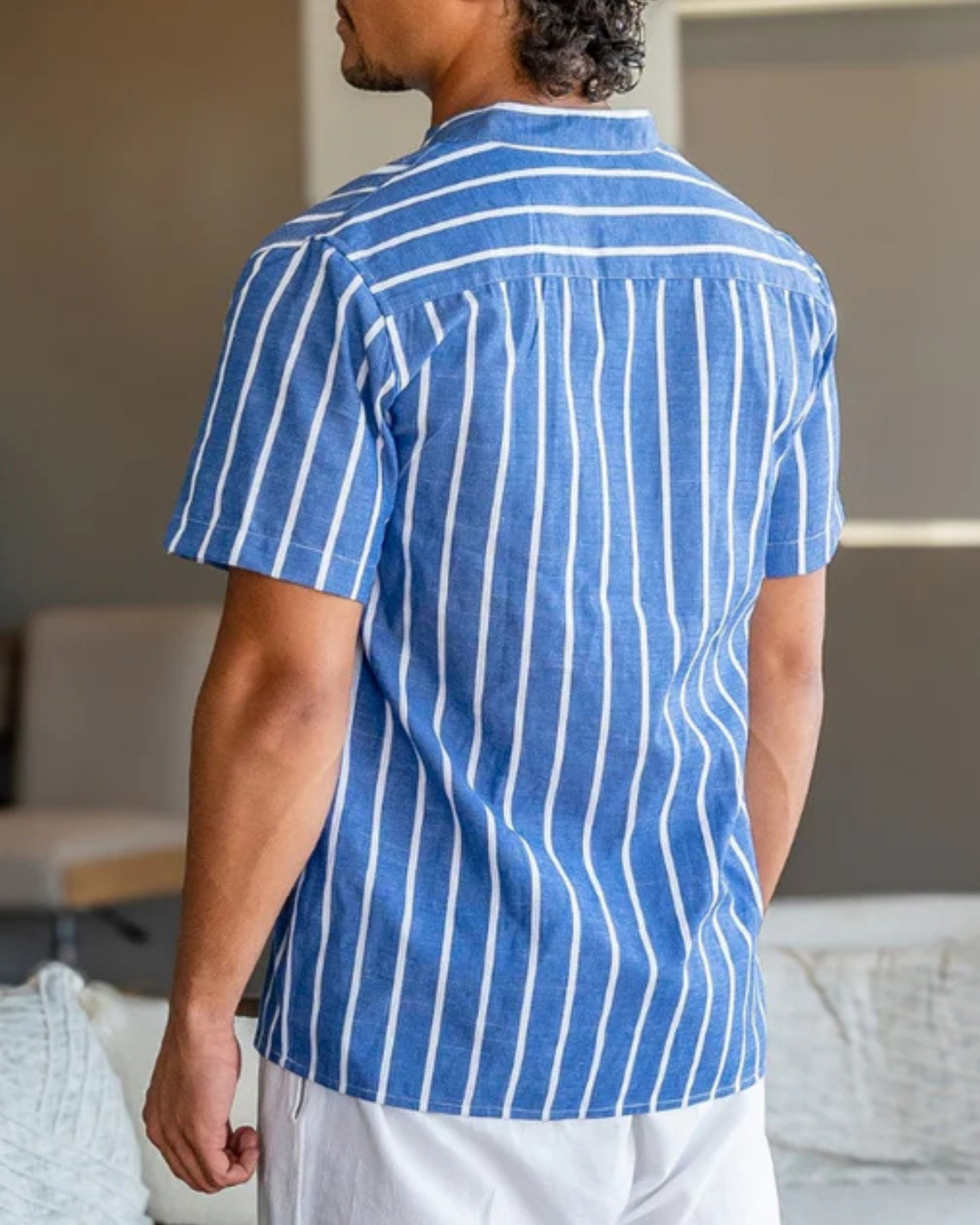 ELEGANT STRIPED POLO SHIRT