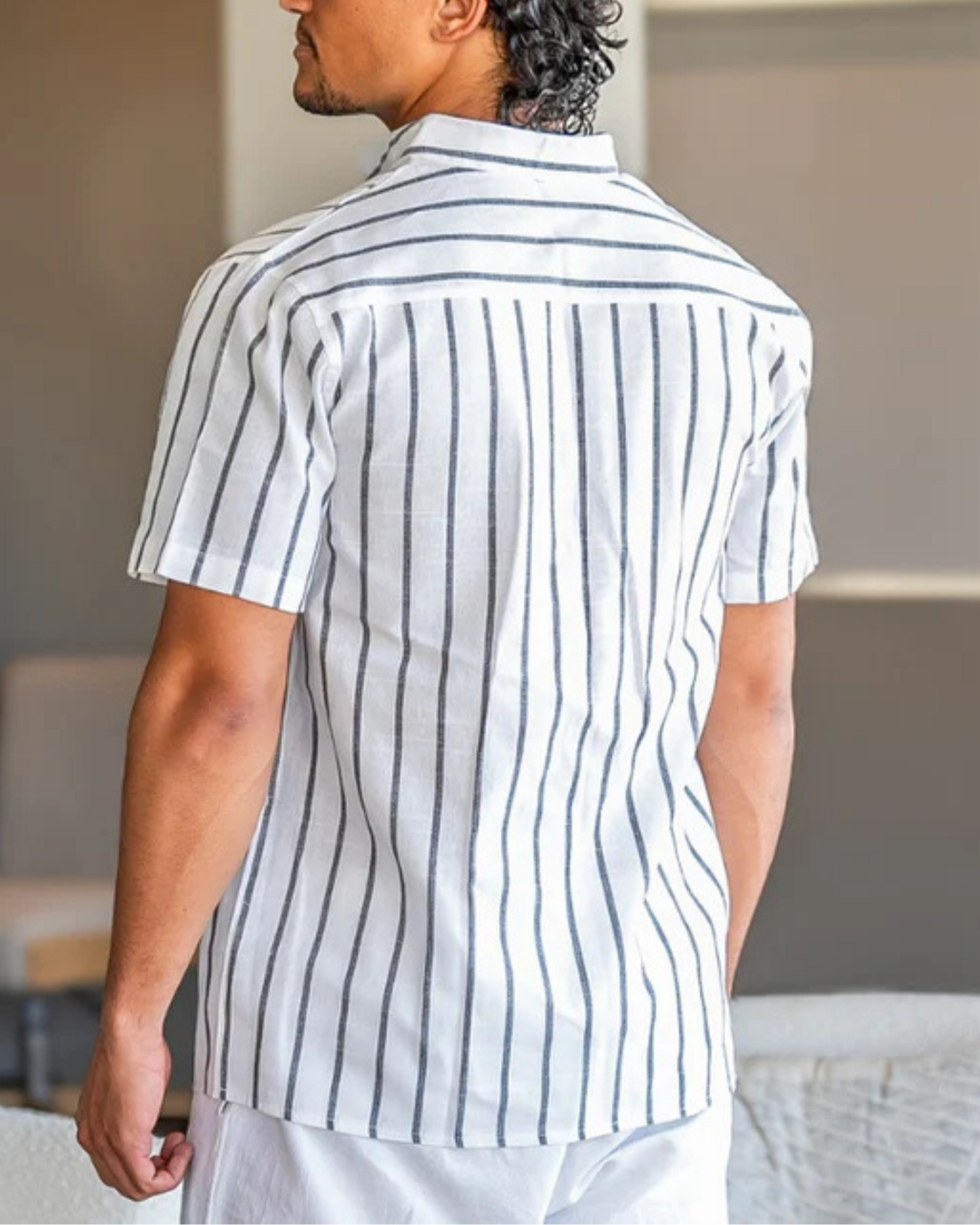ELEGANT STRIPED POLO SHIRT
