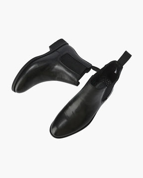 CHELSEA BOOTS